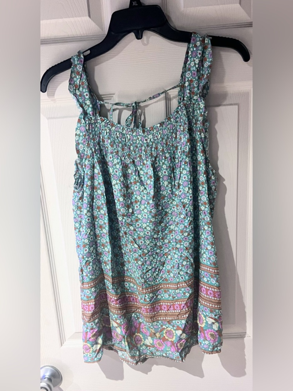 Floral Summer casual Top - Mint Green/ Blue/ pink/wear with jeans. Sz M